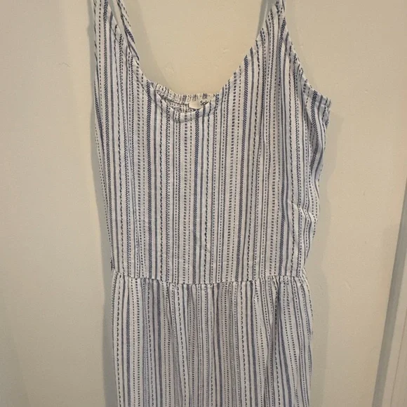 Splendid Blue and White Striped Dress - Picture 2 of 3
